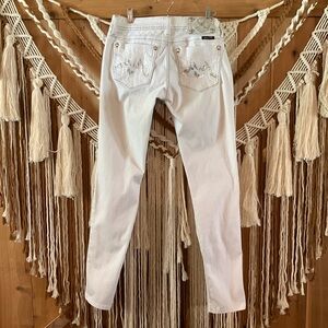 Miss Me White Low Rise Skinny Jean Size 27
